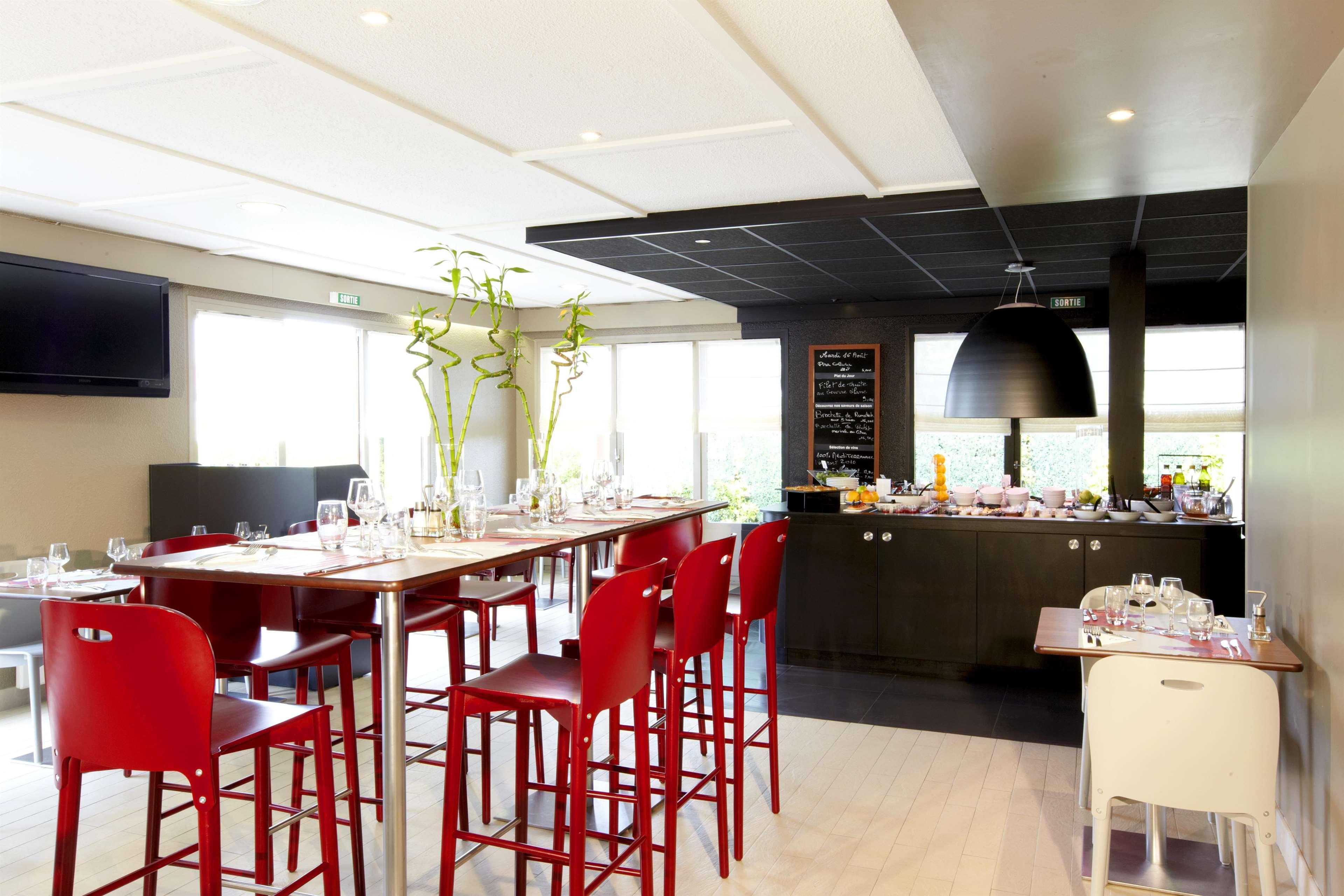 Campanile Rouen Nord - Hotel 3*